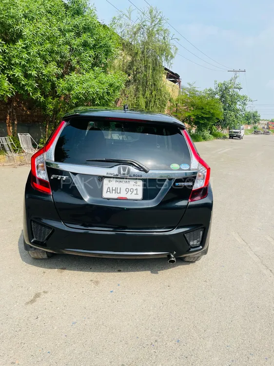 Honda Fit 2014 for Sale in Lahore Image-1