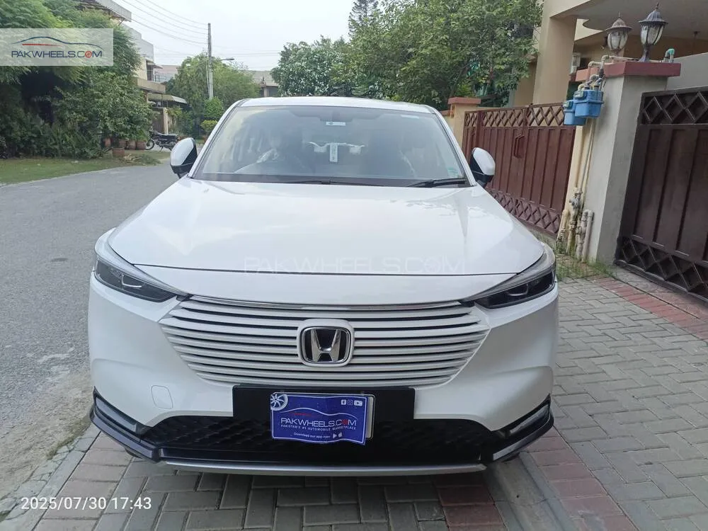 Honda HR-V 2023 for Sale in Lahore Image-1