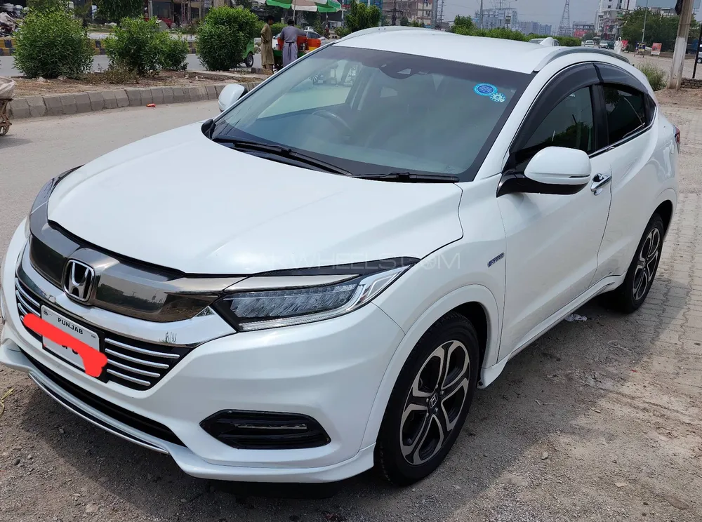 Honda Vezel 2018 for Sale in Peshawar Image-1
