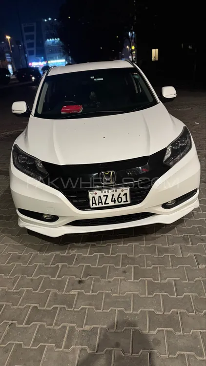 Honda Vezel 2015 for Sale in Lahore Image-1
