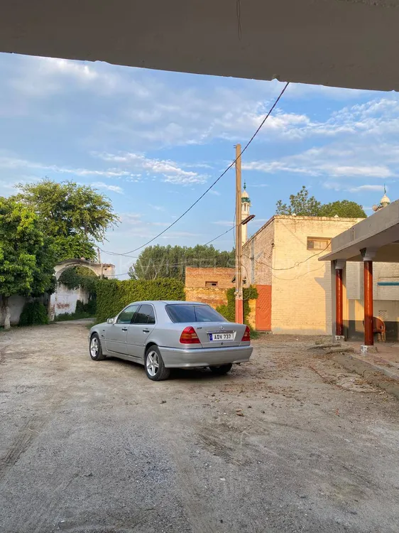 Mercedes Benz C Class 1998 for Sale in Charsadda Image-1