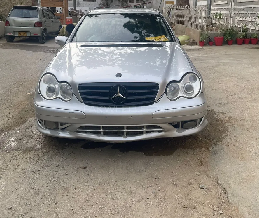Mercedes Benz C Class 2004 for Sale in Karachi Image-1