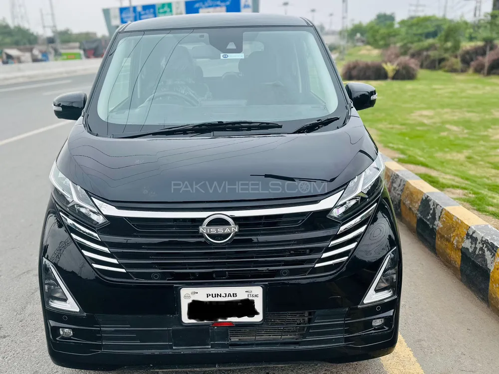 Nissan Dayz 2025 for Sale in Lahore Image-1