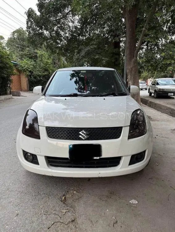 Suzuki Swift 2011 for Sale in Peshawar Image-1