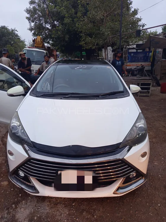 Toyota Aqua 2015 for Sale in Karachi Image-1