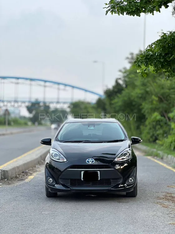 Toyota Aqua 2017 for Sale in Lahore Image-1