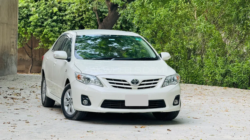 Toyota Corolla 2012 for Sale in Faisalabad Image-1