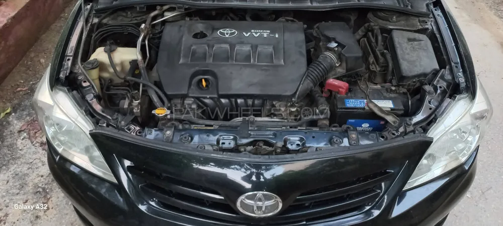 Toyota Corolla 2013 for Sale in Karachi Image-1