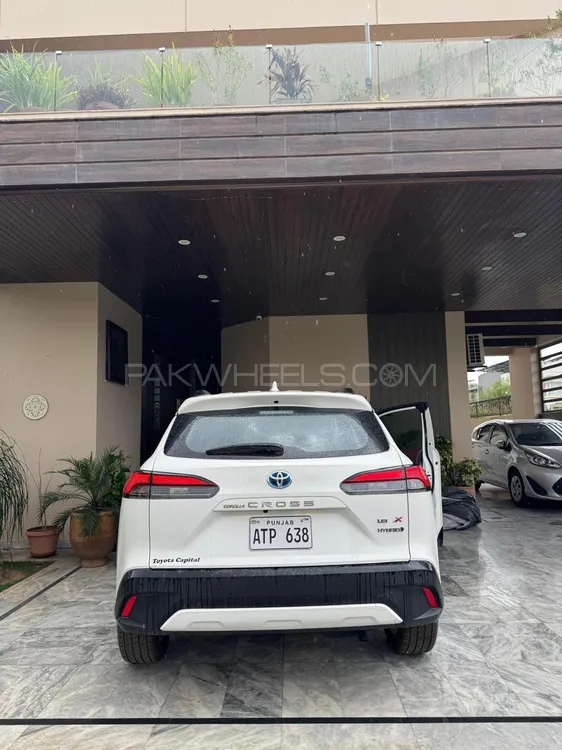 Toyota Corolla Cross 2024 for Sale in Islamabad Image-1