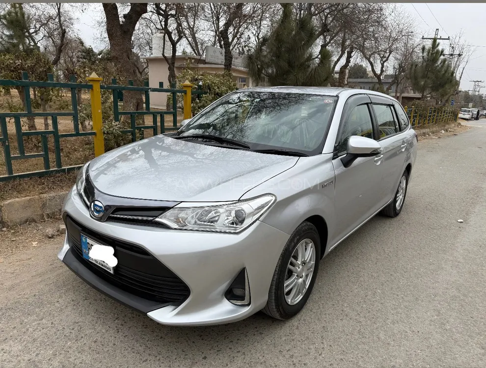 Toyota Corolla Fielder 2022 for Sale in Islamabad Image-1
