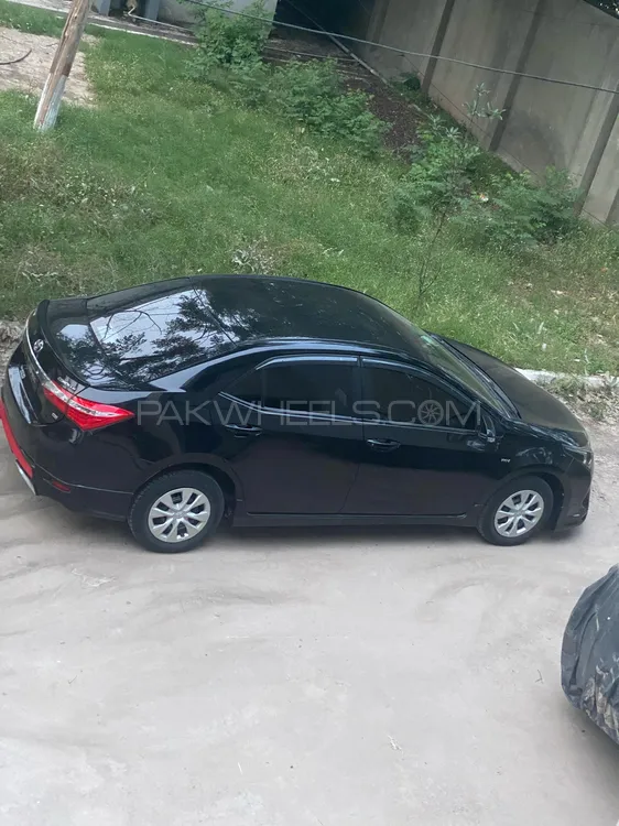 Toyota Corolla 2015 for Sale in Nowshera Image-1
