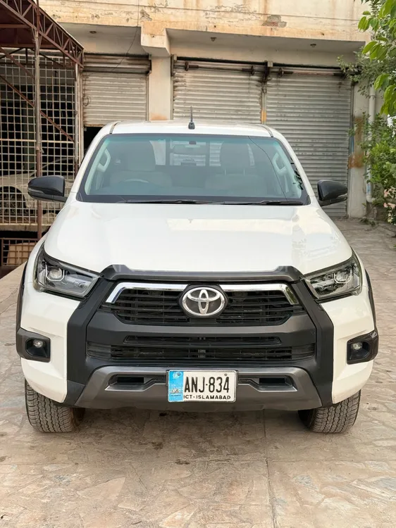 Toyota Hilux 2019 for Sale in Peshawar Image-1