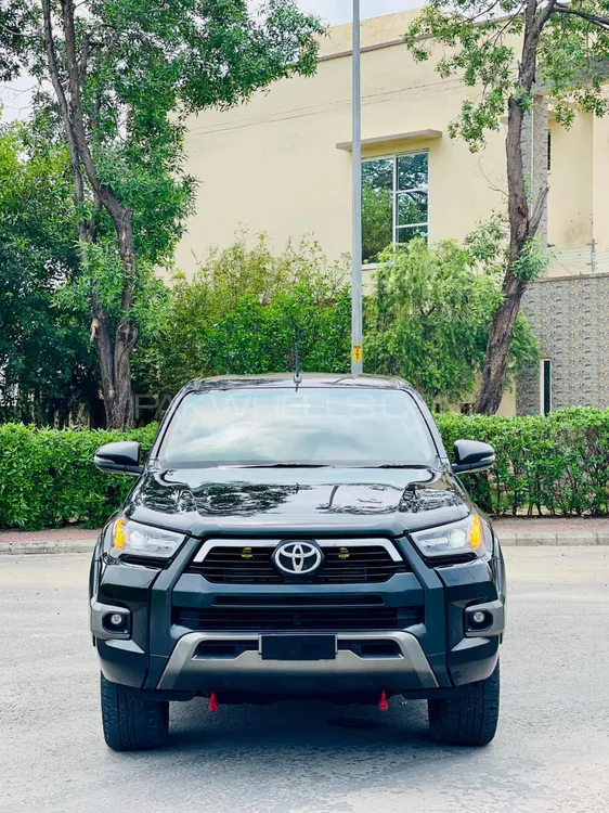 Toyota Hilux 2023 for Sale in Lahore Image-1