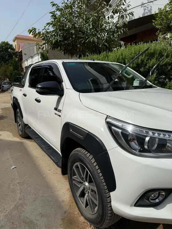 Toyota Hilux 2019 for Sale in Karachi Image-1
