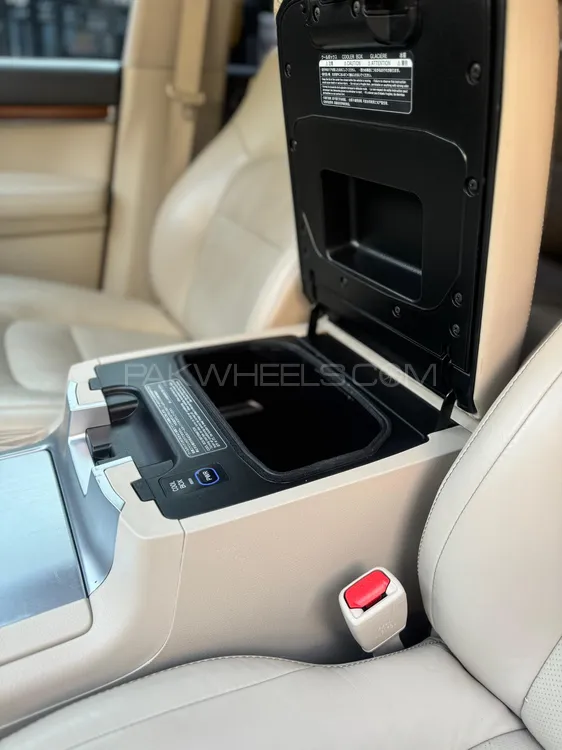 Toyota Land Cruiser 2017 for Sale in Islamabad Toyota Land Cruiser 2017 for Sale in Islamabad Image-5