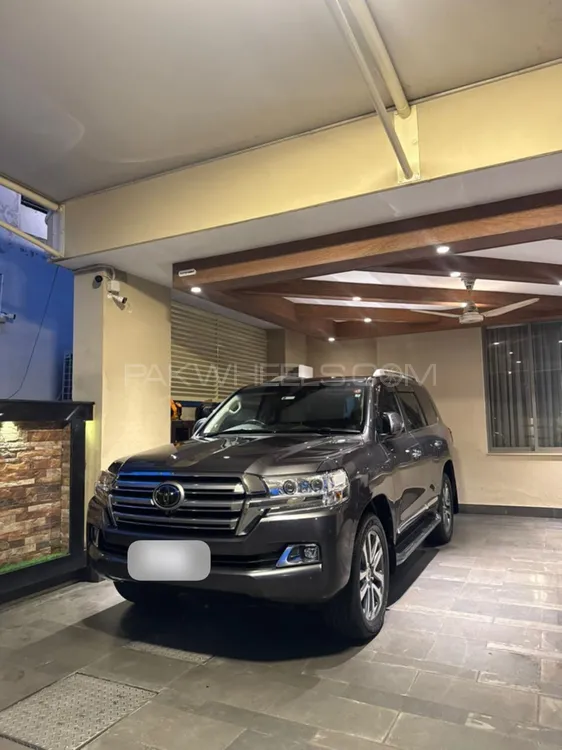 Toyota Land Cruiser 2020 for Sale in Lahore Image-1