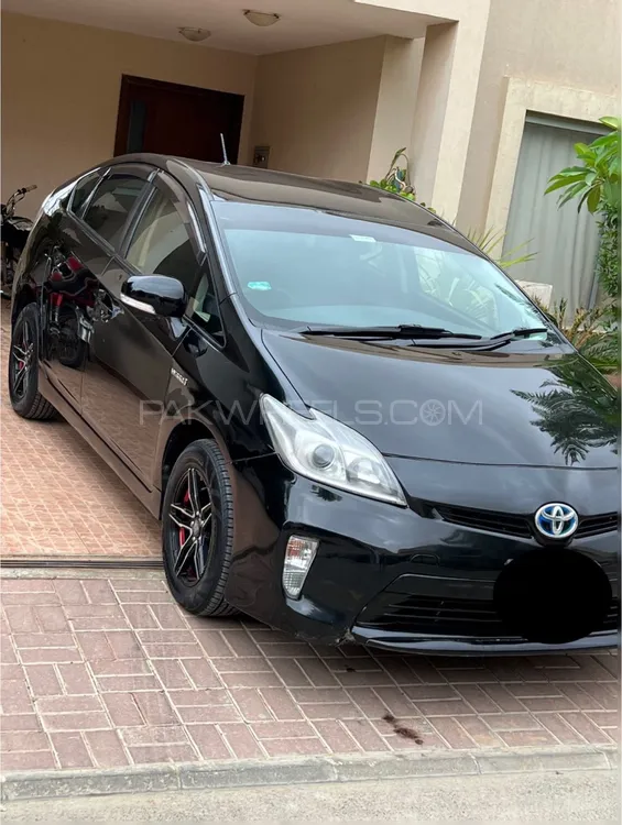 Toyota Prius 2012 for Sale in Karachi Image-1