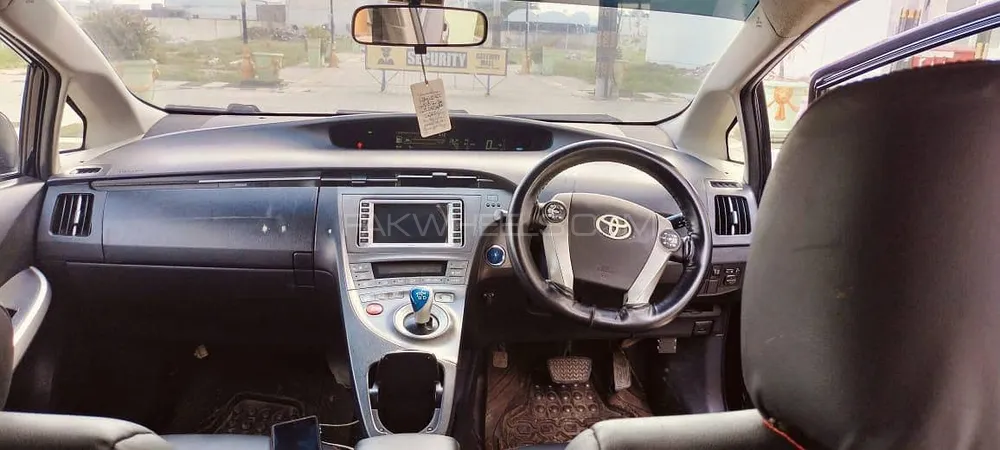 Toyota Prius 2012 for Sale in Okara Image-1
