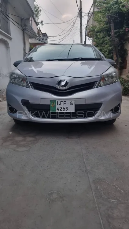 Toyota Vitz 2013 for Sale in Sargodha Image-1
