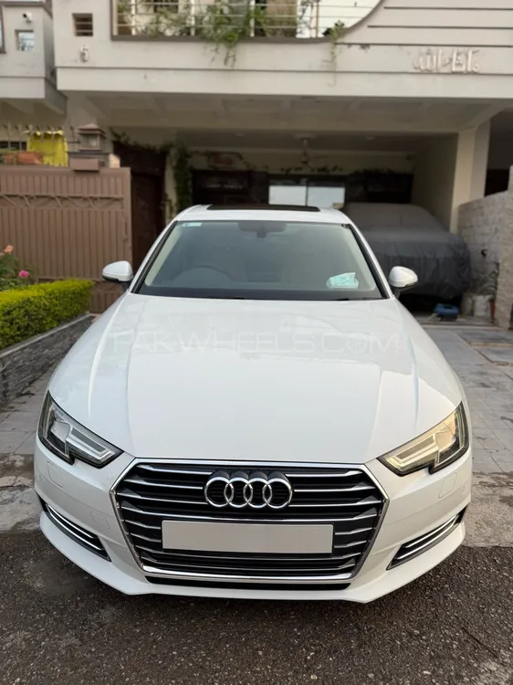 Audi A4 2018 for Sale in Islamabad Image-1