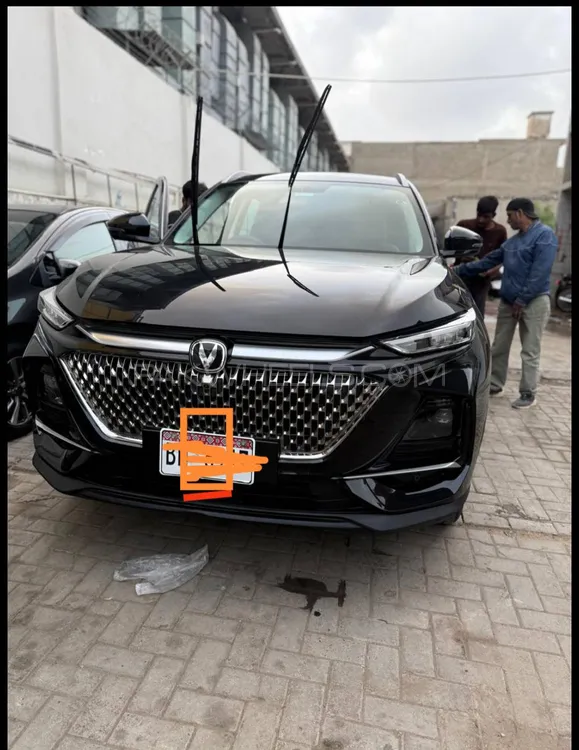 چانگان اوشان ایکس 7 2025 for Sale in کراچی Image-1