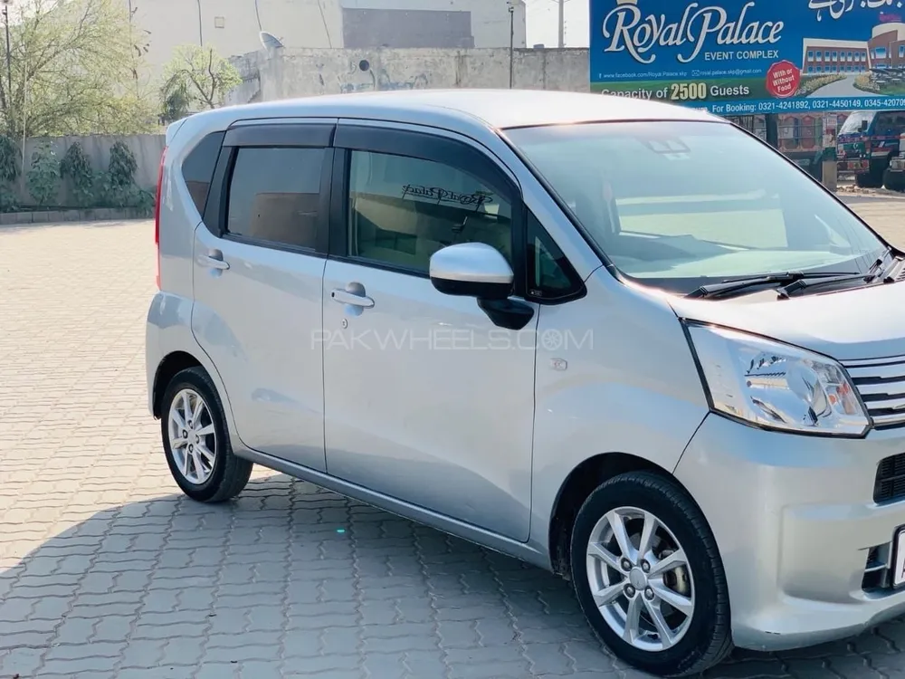 Daihatsu Move 2017 for Sale in Lahore Image-1