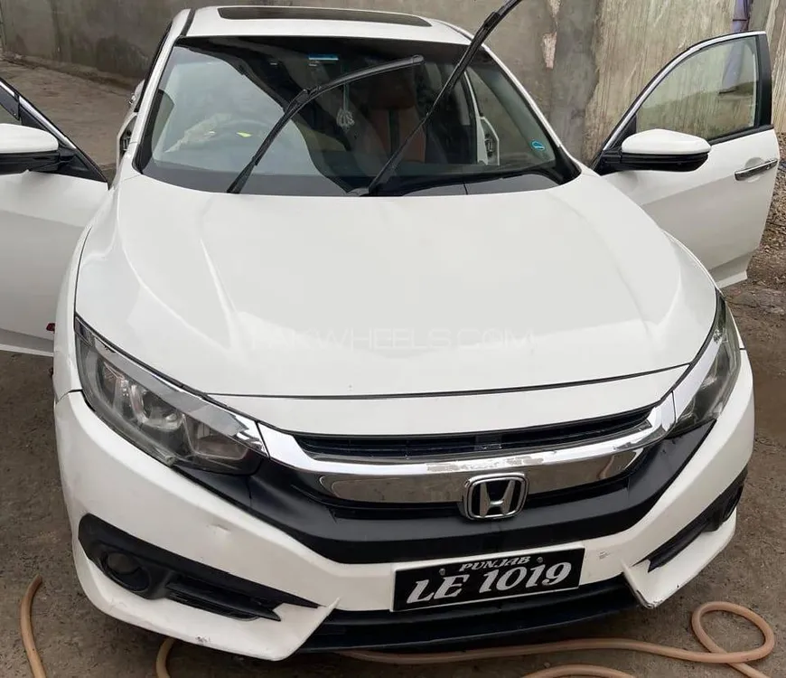 Honda Civic 2017 for Sale in Gujranwala Image-1