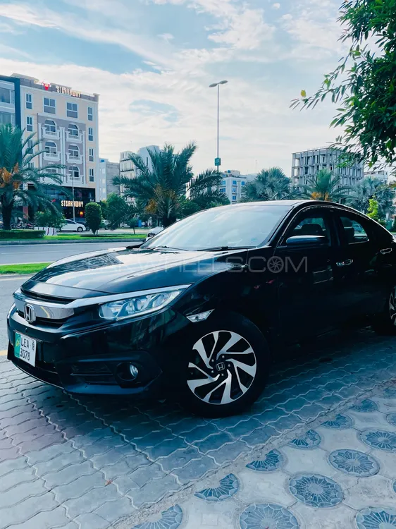 Honda Civic 2018 for Sale in Lahore Image-1