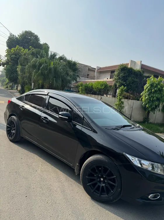 Honda Civic 2013 for Sale in Lahore Image-1