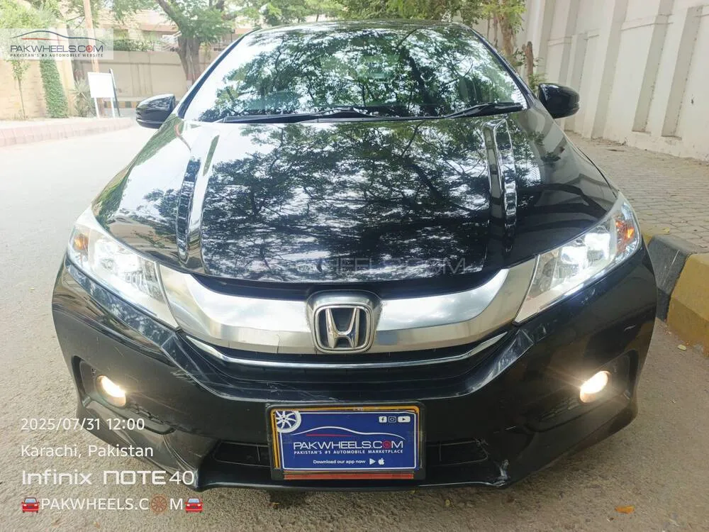 Honda Grace Hybrid 2014 for Sale in Karachi Image-1
