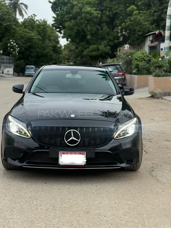 Mercedes Benz C Class 2017 for Sale in Karachi Image-1