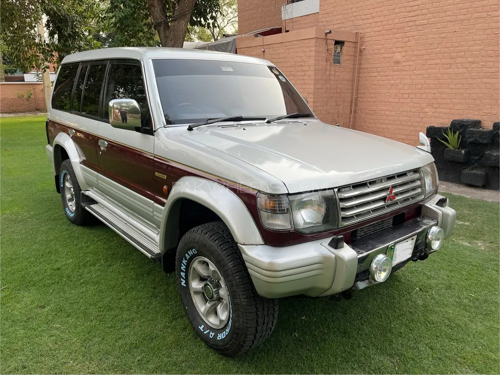 Mitsubishi Pajero 1997 for Sale in Islamabad Image-1