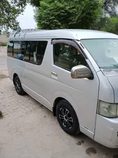 Toyota Hiace TRH 214 2011 for Sale