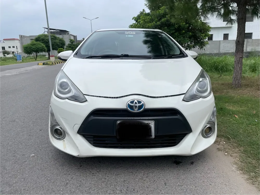 Toyota Aqua 2016 for Sale in Gujranwala Image-1