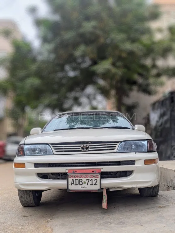 ٹویوٹا کرولا 2000 for Sale in کراچی Image-1