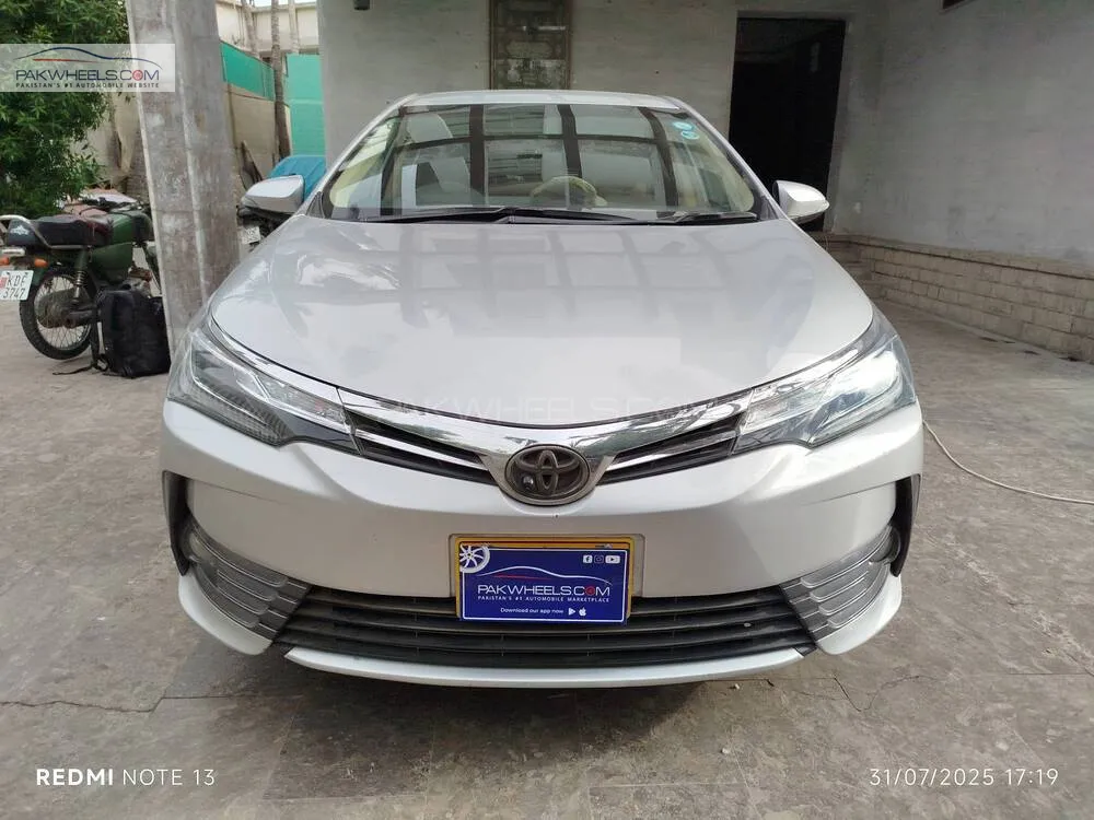 Toyota Corolla 2020 for Sale in Karachi Image-1