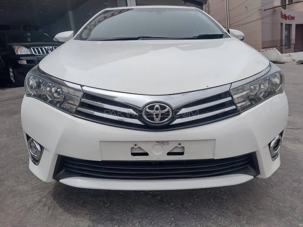 Toyota Corolla 2015 for Sale in Multan Image-1