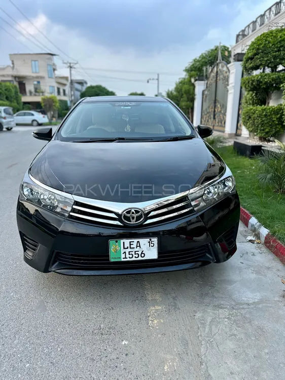 Toyota Corolla 2015 for Sale in Lahore Image-1
