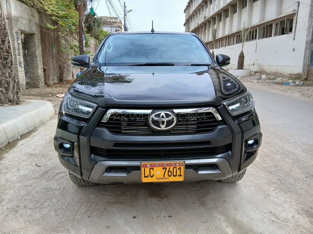 Toyota Hilux 2023 for Sale in Karachi Image-1