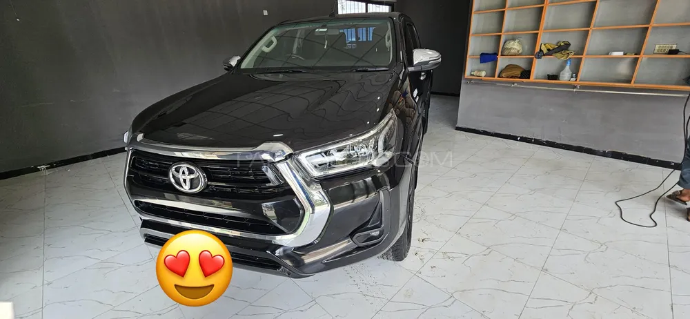 Toyota Hilux 2021 for Sale in Islamabad Image-1