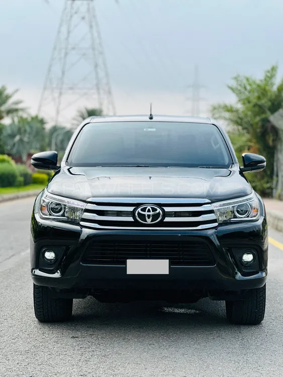 Toyota Hilux 2021 for Sale in Islamabad Image-1
