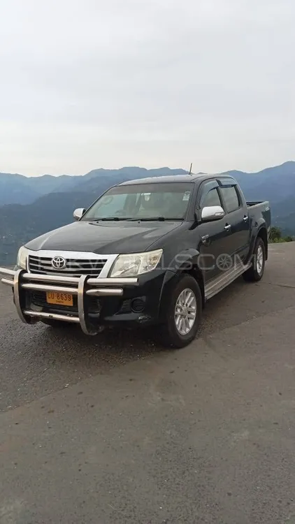Toyota Hilux 2014 for Sale in Islamabad Image-1