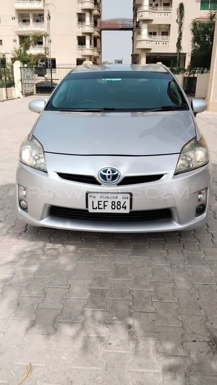 Toyota Prius 2011 for Sale in Peshawar Image-1
