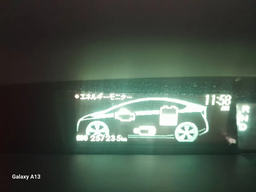 Toyota Prius 2011 for Sale in Islamabad Image-1