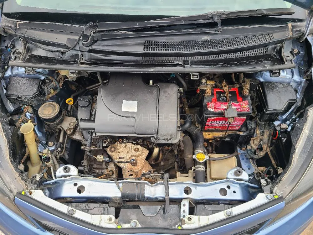 Toyota Vitz 2011 for Sale in Islamabad Image-1