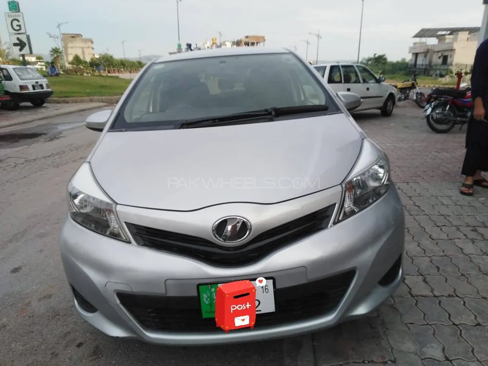 Toyota Vitz 2013 for Sale in Islamabad Image-1