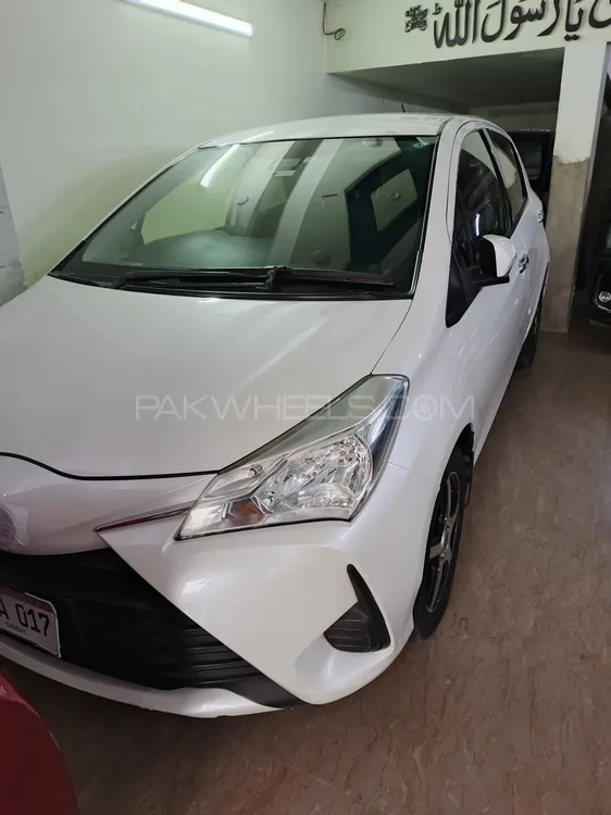 Toyota Vitz 2018 for Sale in Karachi Image-1