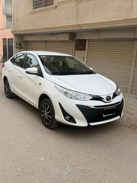 Toyota Yaris Sedan 2021 for Sale in Karachi Image-1