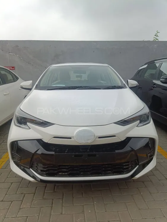 Toyota Yaris Sedan 2025 for Sale in Lahore Image-1