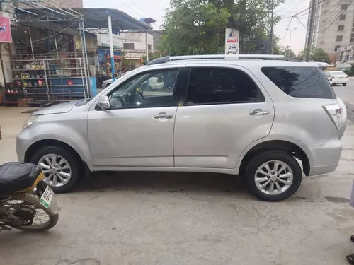 Daihatsu Terios 4x2 Automatic 2011
